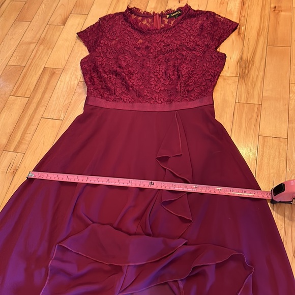 Miusol High-Low, Lace and Sheer Dress - Picture 7 of 8